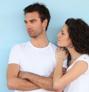 Signs of Overprotective and Domineering Boyfriend 