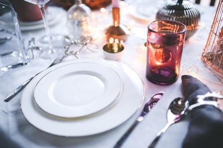 4 Classy Touches for a Special Occasion Dinner